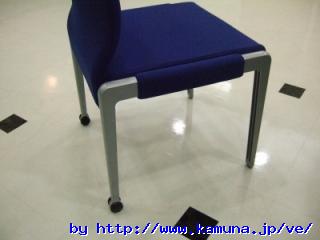 00008 �R�����Q�̈֎q