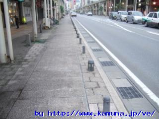 00083 車道でも歩道でもない微妙な空間